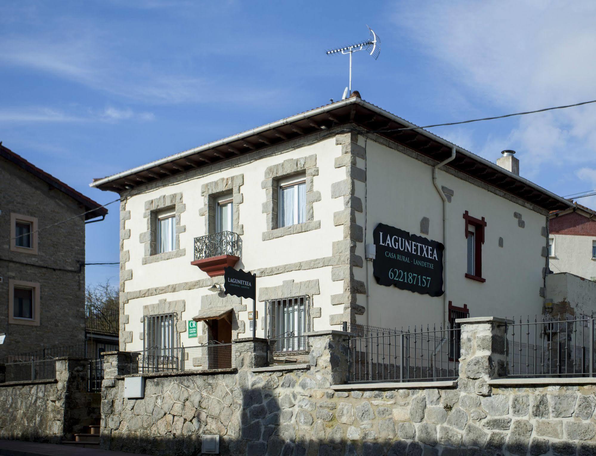 Casa Rural Lagun Etxea Pobes Екстер'єр фото